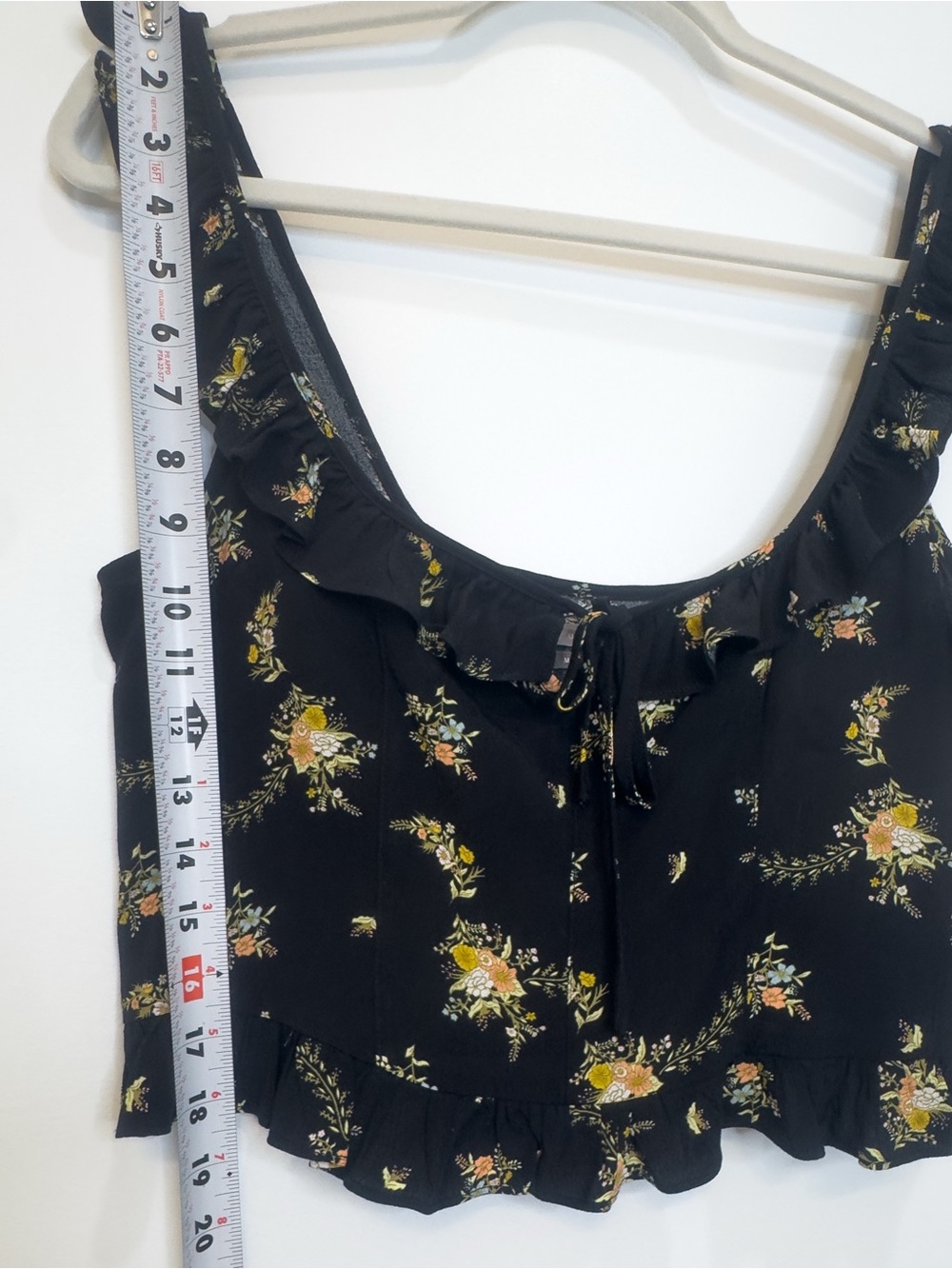 Urban Outfitters Black Floral Ruffle Crop Top - Picture 7 of 7